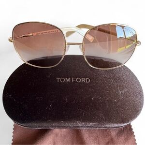 TOM FORD TF 499 28T GEORGINA White GOLD GRADIENT
AUTHENTIC SUNGLASSES 57-17